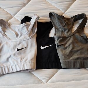 Nike Women's Tank Top Set - White, Black, and Gray